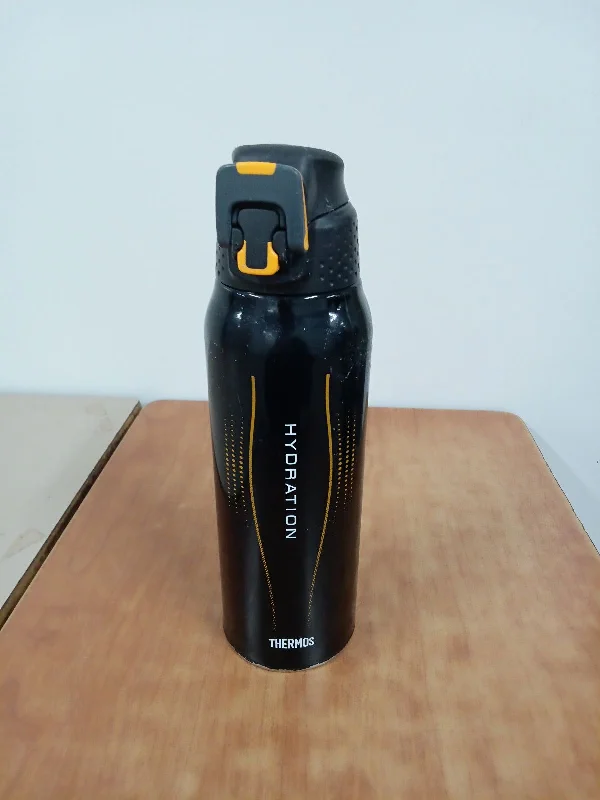 水筒 黒 の写真