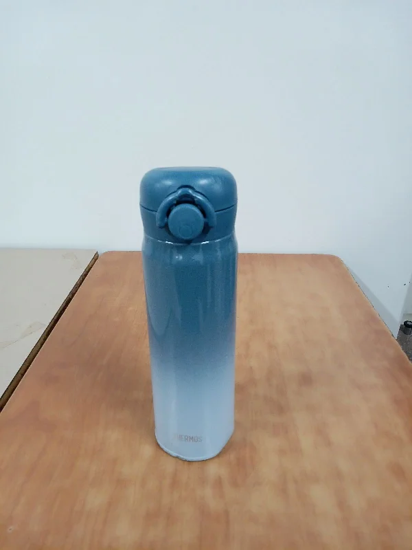 水筒 サーモス 青 の写真