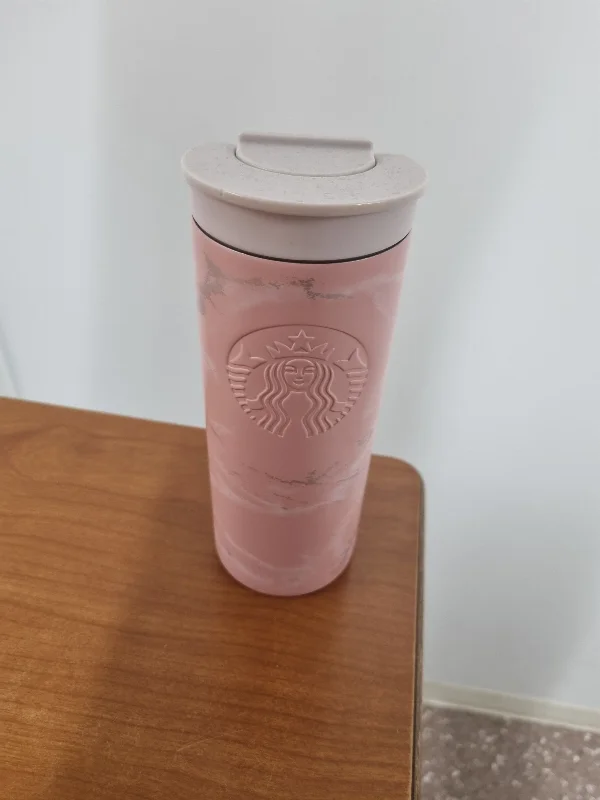 水筒 ピンク スターバックス の写真