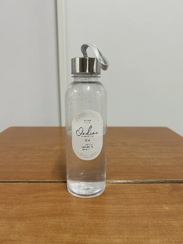 水筒　ボトル　透明 の写真