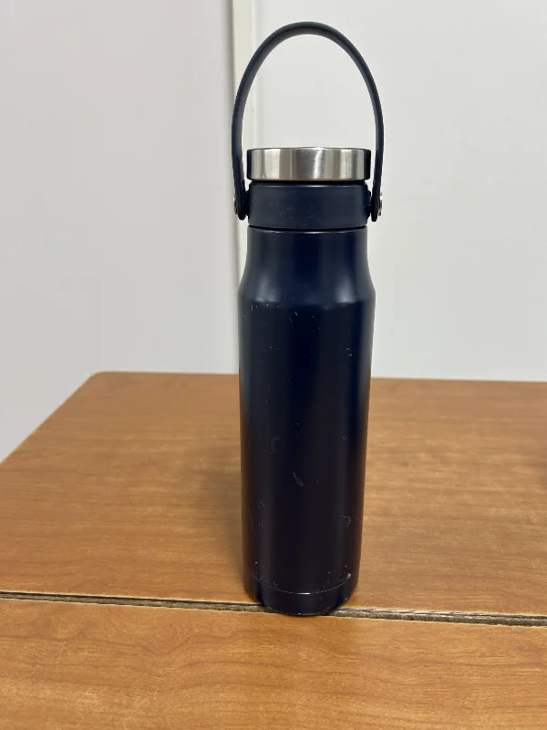 水筒　黒 の写真