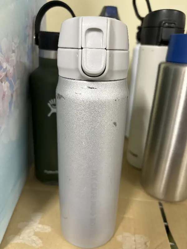 水筒・シルバー の写真