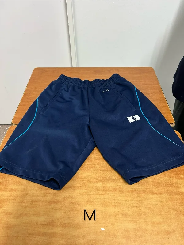 半ズボン 青 の写真