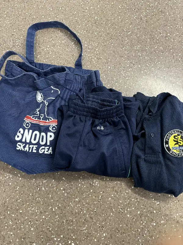 体育着・比嘉（第一学年）・スヌーピートートバッグ の写真